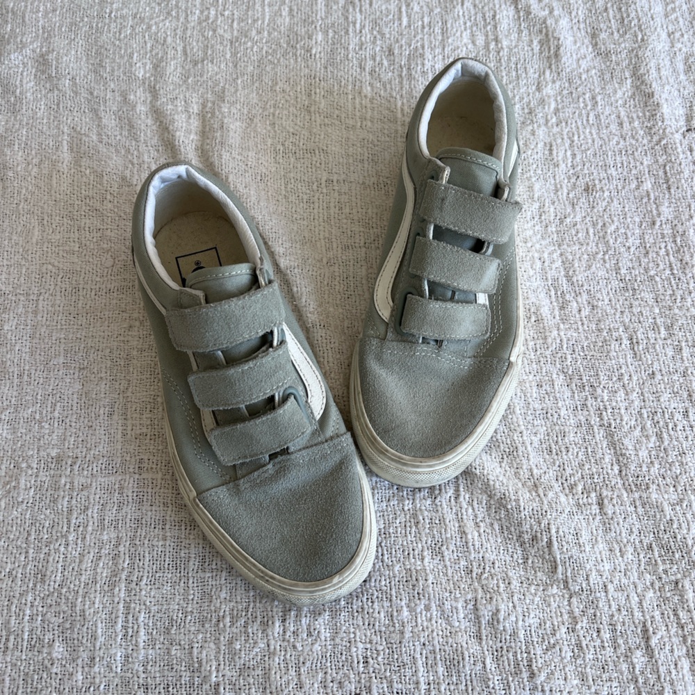 Vans Velcro Sneakers in Sage Green